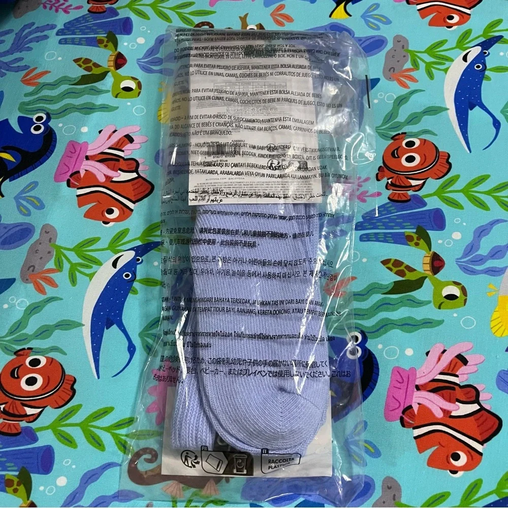 New Alo Yoga Unisex Scrunch Socks in Seashell Blue